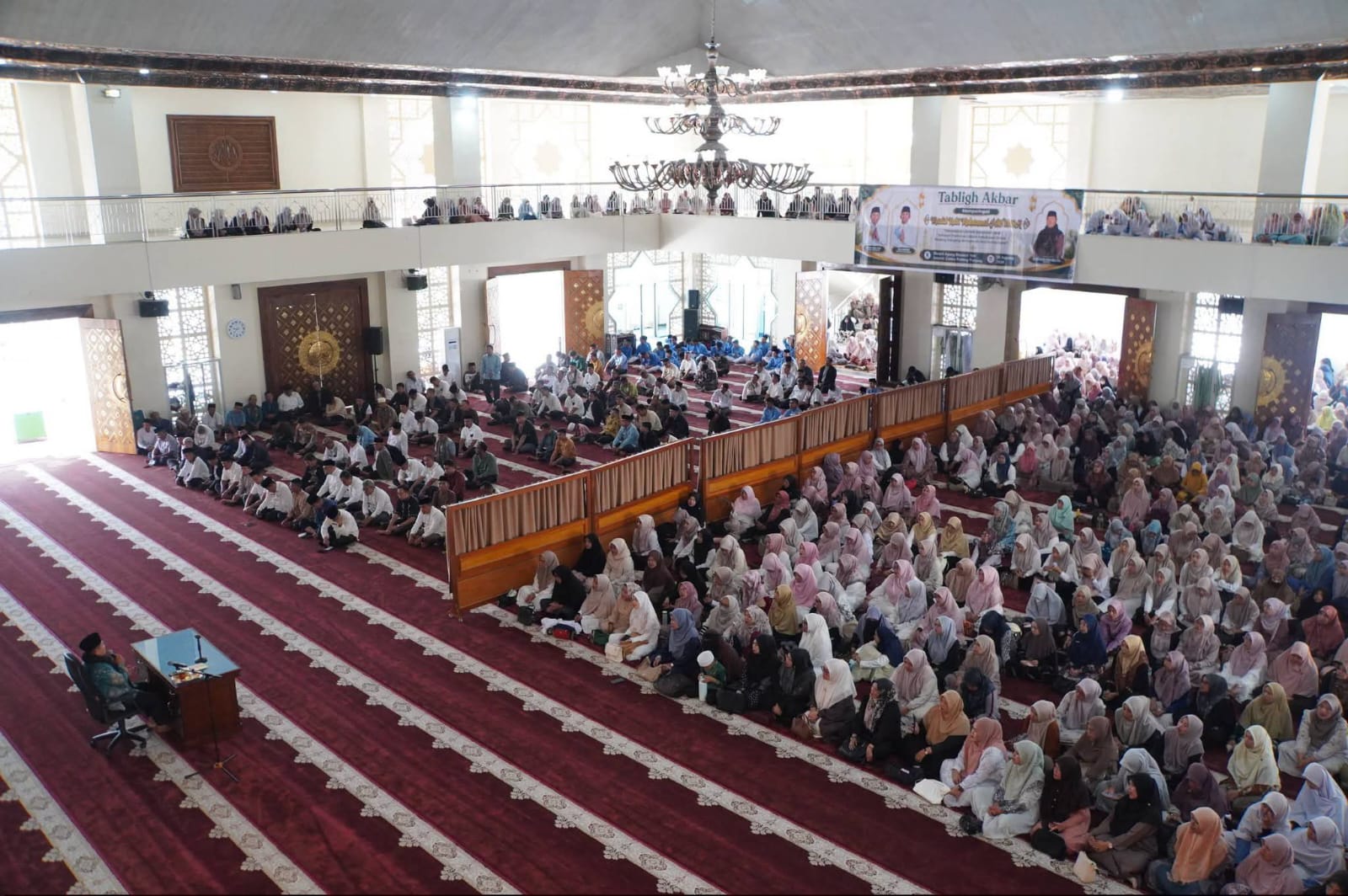 Suasana tablig Akbar digelar Pemko dimasjid Manarul Ilmi komplek Islamic Centre.